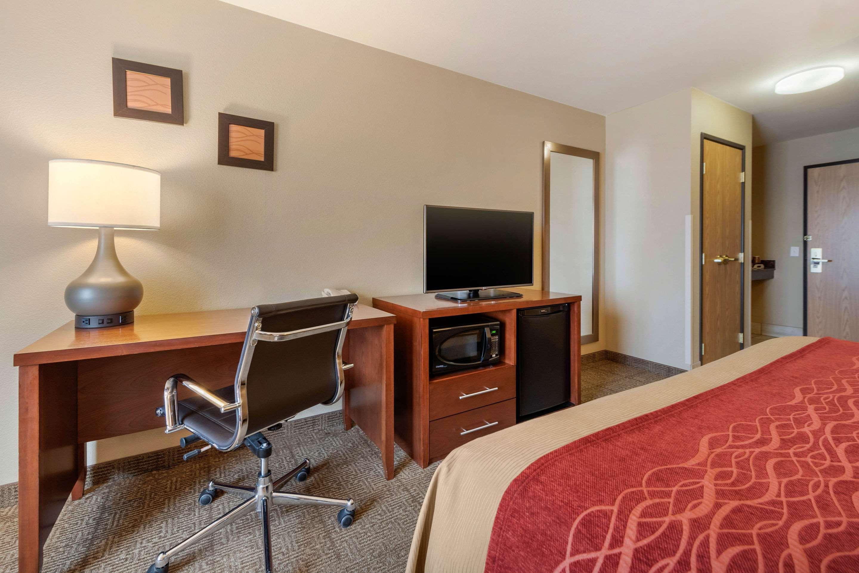 Comfort Inn Limon Buitenkant foto