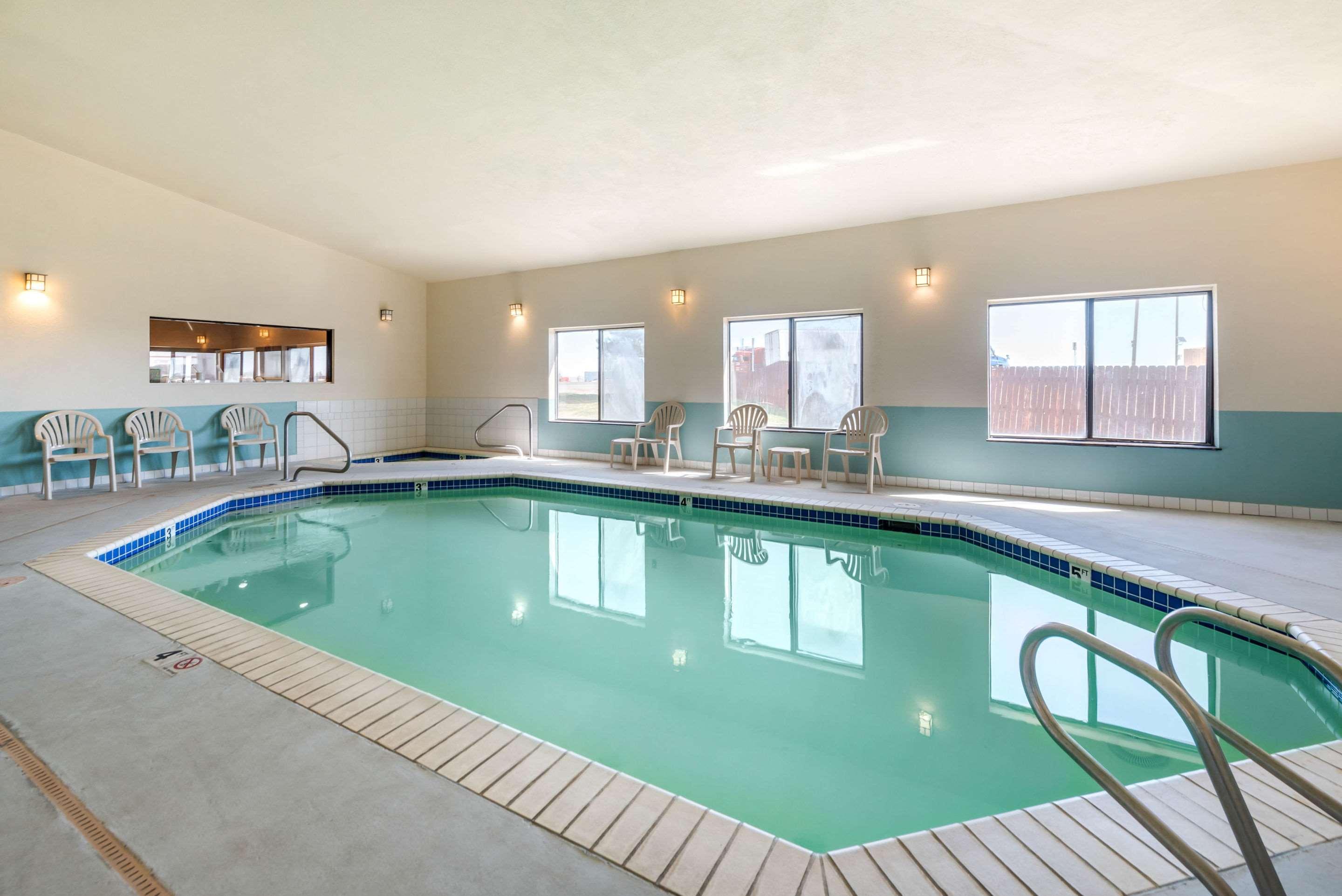 Comfort Inn Limon Buitenkant foto