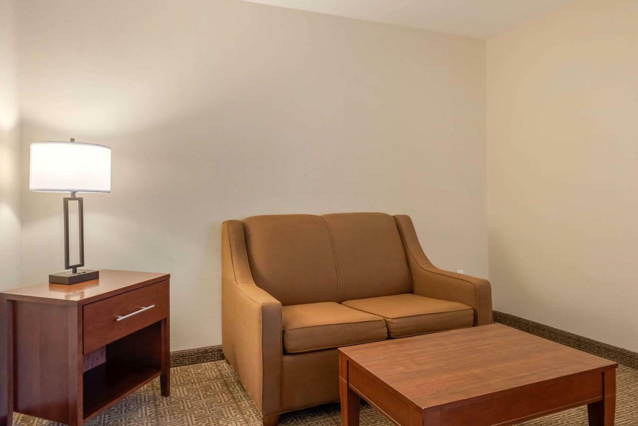 Comfort Inn Limon Buitenkant foto